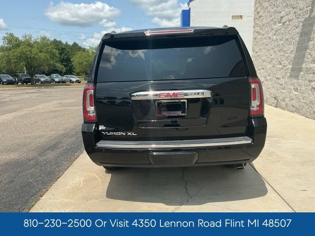 Used 2018 GMC Yukon XL Denali w/ Denali Ultimate Package AWD/4WD image 13