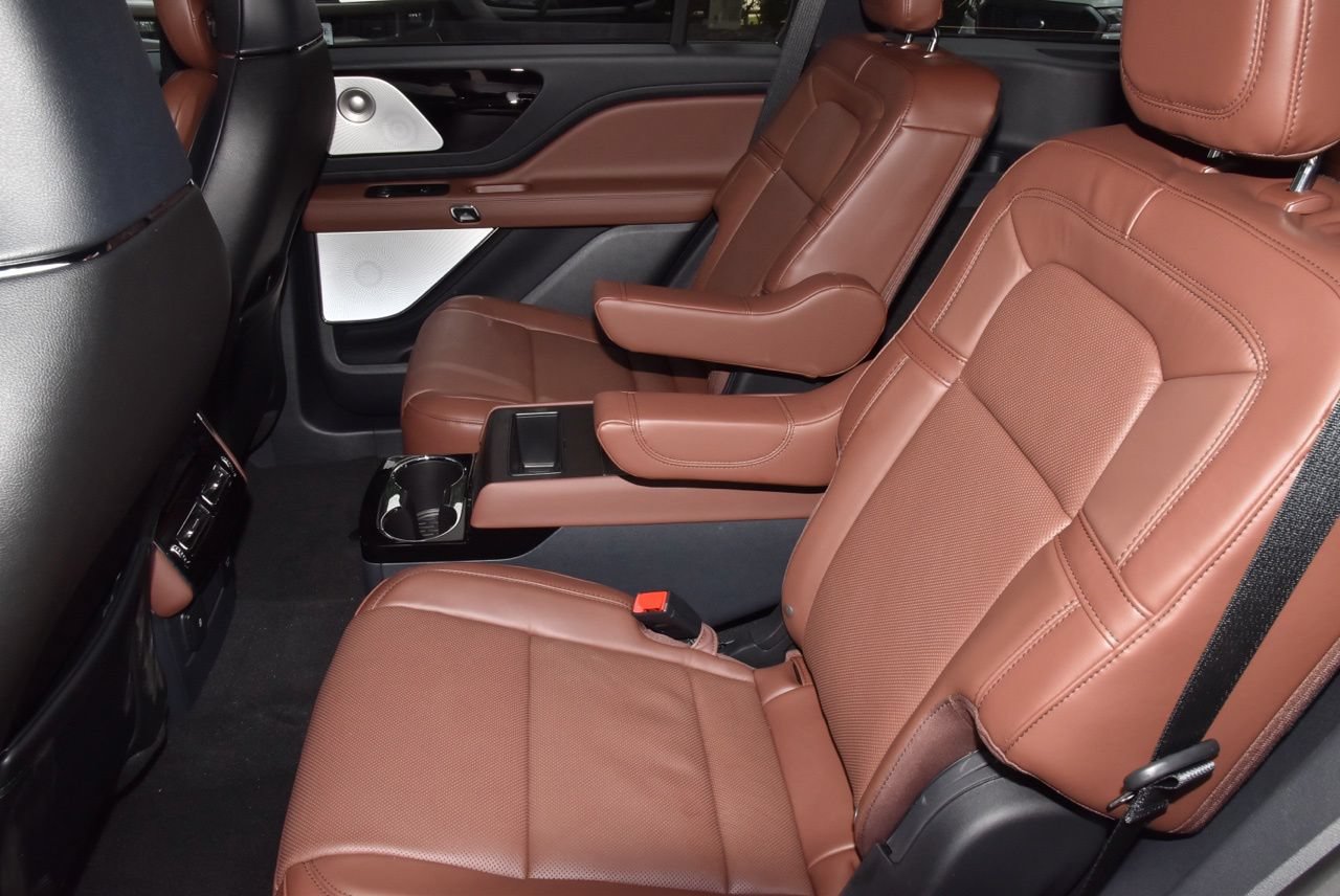 New 2026 Lincoln Aviator Reserve AWD/4WD image 14