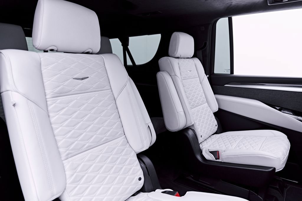 Used 2026 Cadillac Escalade ESV V AWD/4WD image 48