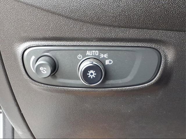 Used 2023 Chevrolet Equinox LT image 16