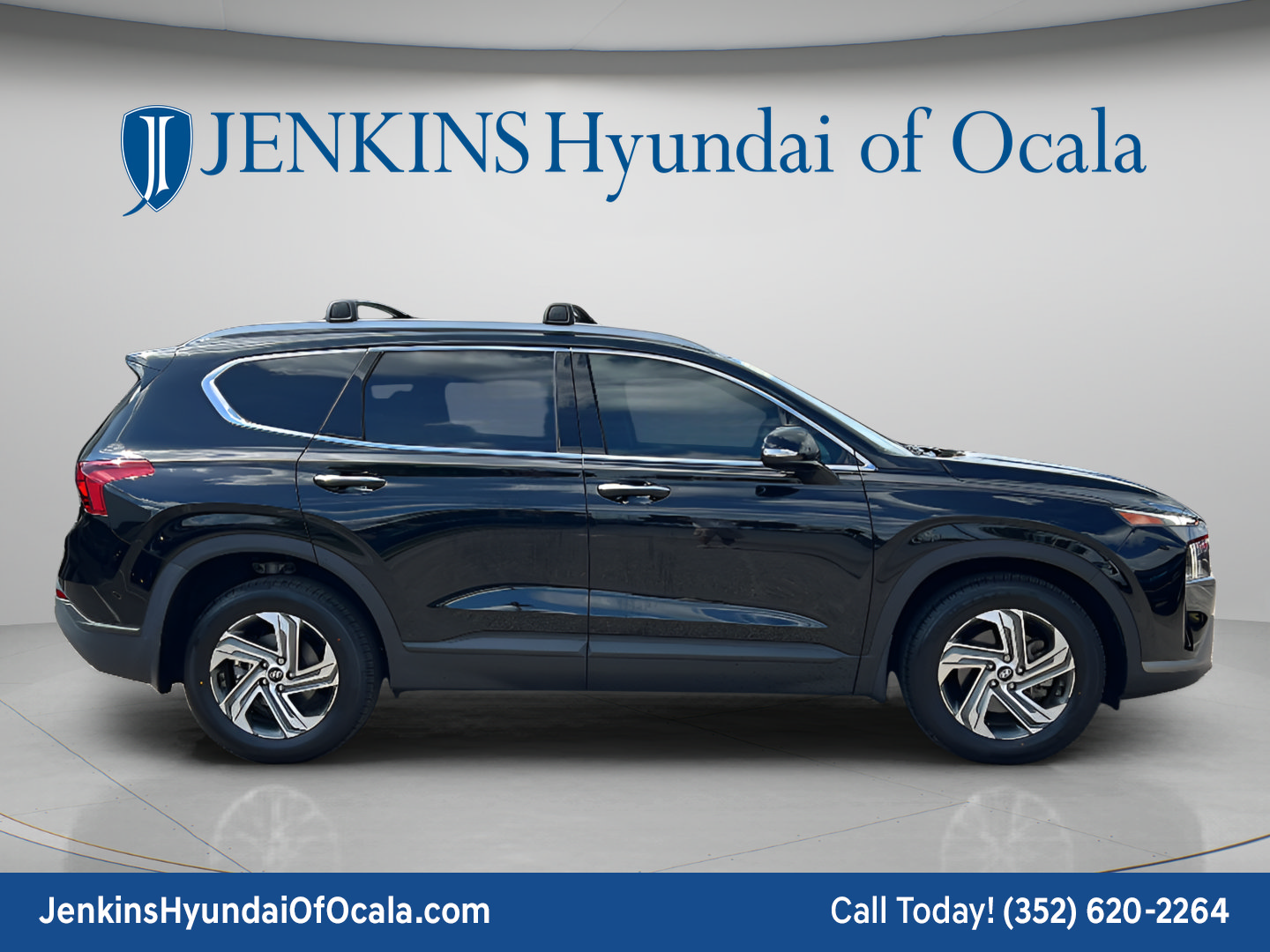 Certified 2023 Hyundai Santa Fe SEL FWD image 2