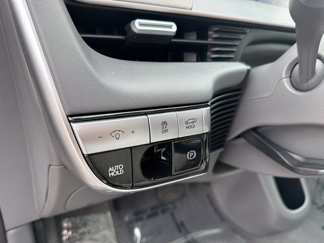 Used 2022 Hyundai Ioniq 5 Limited AWD/4WD image 23