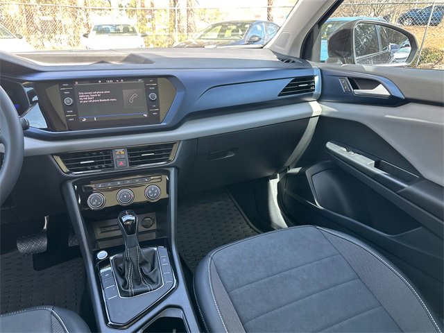 Used 2023 Volkswagen Taos SE w/ Panoramic Sunroof Package image 15