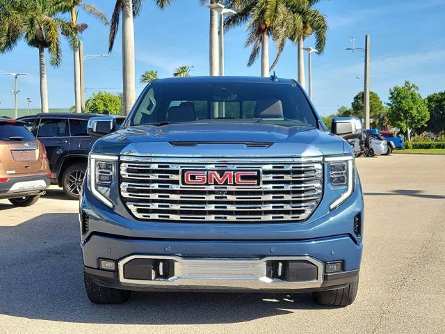 Used 2024 GMC Sierra 1500 Denali w/ Denali Reserve Package AWD/4WD image 2