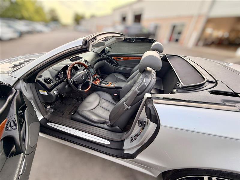 Used 2005 Mercedes-Benz SL 500 w/ AMG Sport Pkg image 14