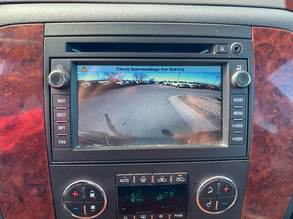 Used 2011 Chevrolet Avalanche LTZ image 34