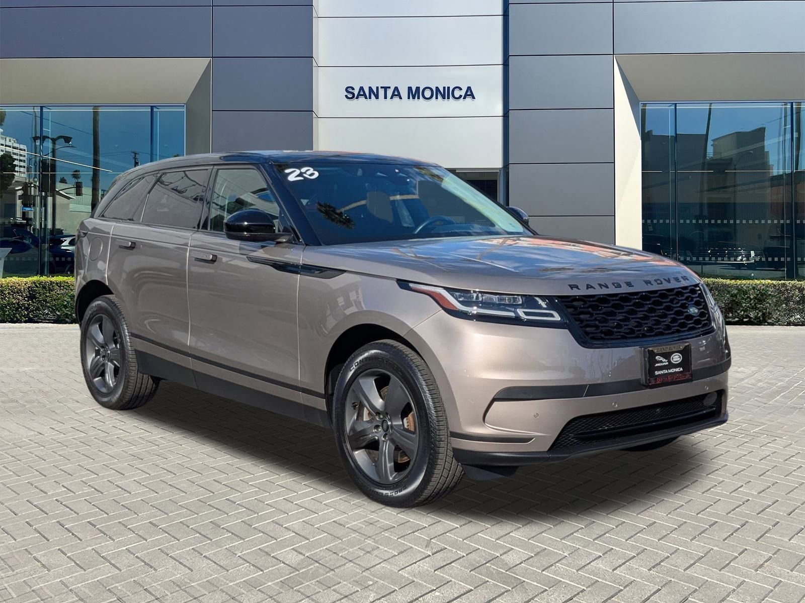 Used 2023 Land Rover Range Rover Velar S image 3