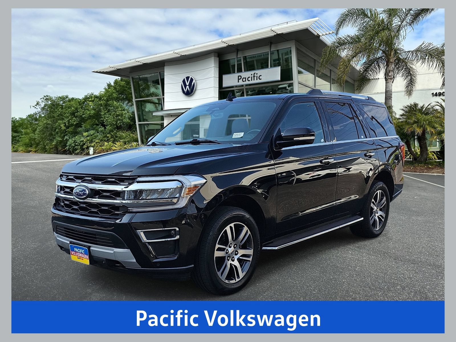 Used 2022 Ford Expedition Limited AWD/4WD image 1