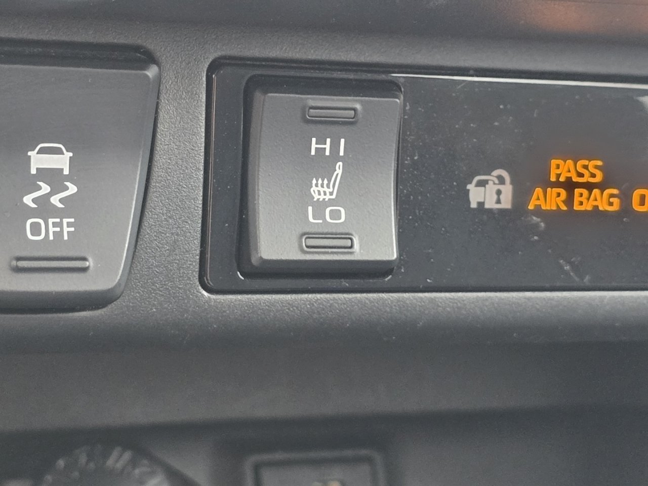 Certified 2024 Toyota RAV4 XLE w/ Convenience Package AWD/4WD image 7