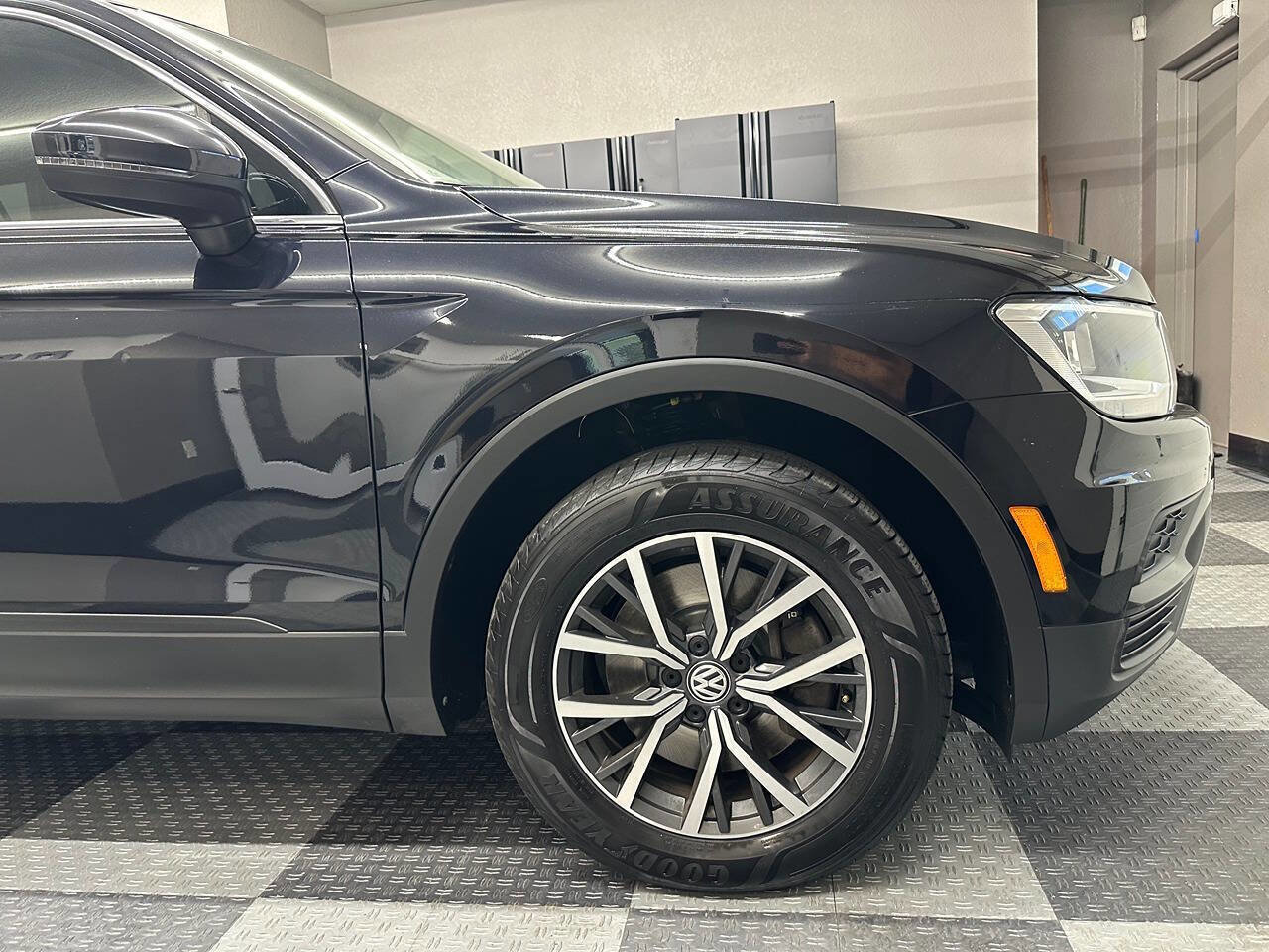 Used 2019 Volkswagen Tiguan SE image 5
