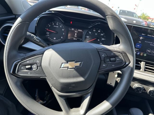 Used 2024 Chevrolet Trax LS FWD image 13