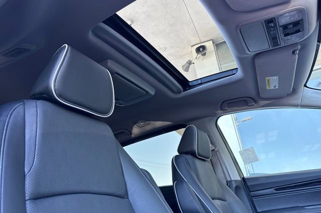 Used 2024 Honda Odyssey Elite image 21