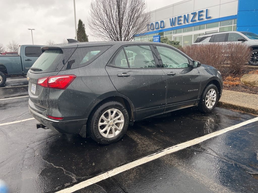 Used 2018 Chevrolet Equinox LS image 9