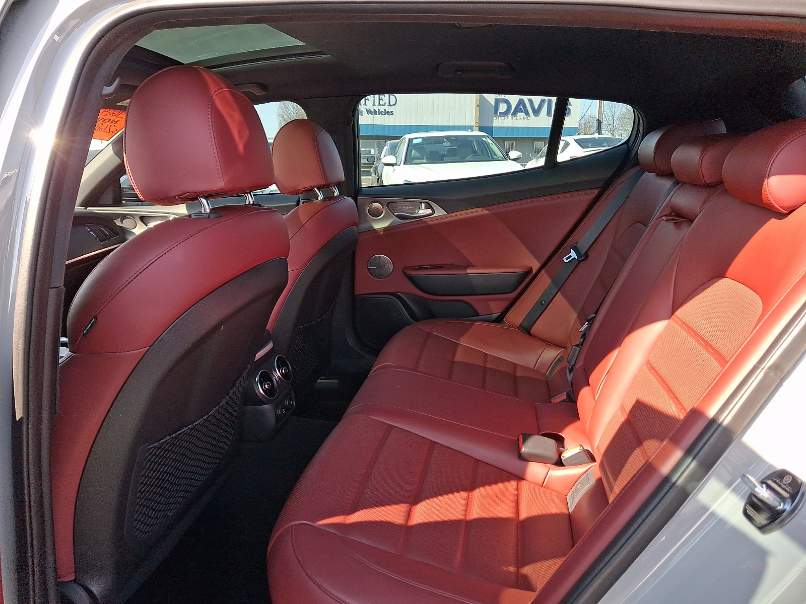 Used 2019 Kia Stinger GT2 image 10