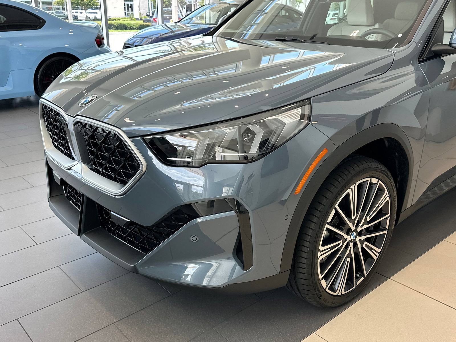 New 2026 BMW X2 xDrive28i w/ Technology Package AWD/4WD image 3