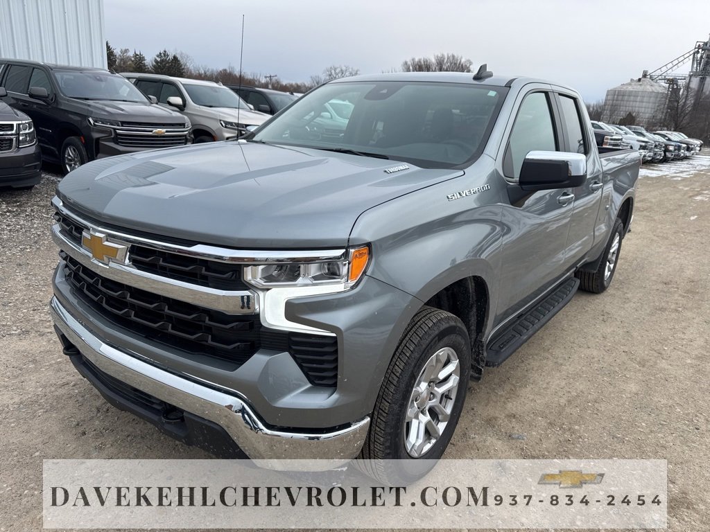 Used 2025 Chevrolet Silverado 1500 LT image 1