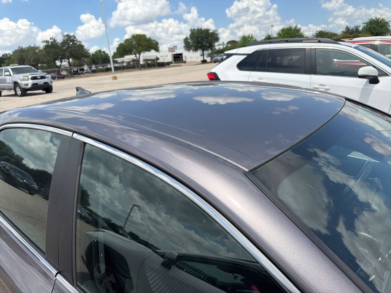 Used 2024 Toyota Camry SE FWD image 4
