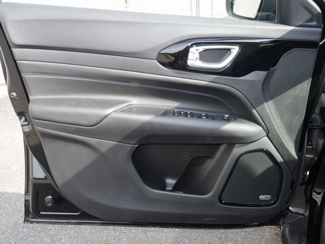 New 2025 Jeep Compass Limited w/ Sun & Sound Group image 14