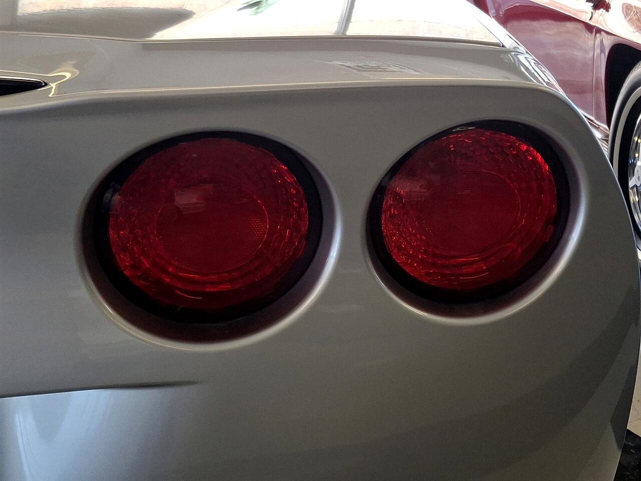 Used 2005 Chevrolet Corvette Convertible w/ Preferred Equipment Group image 35