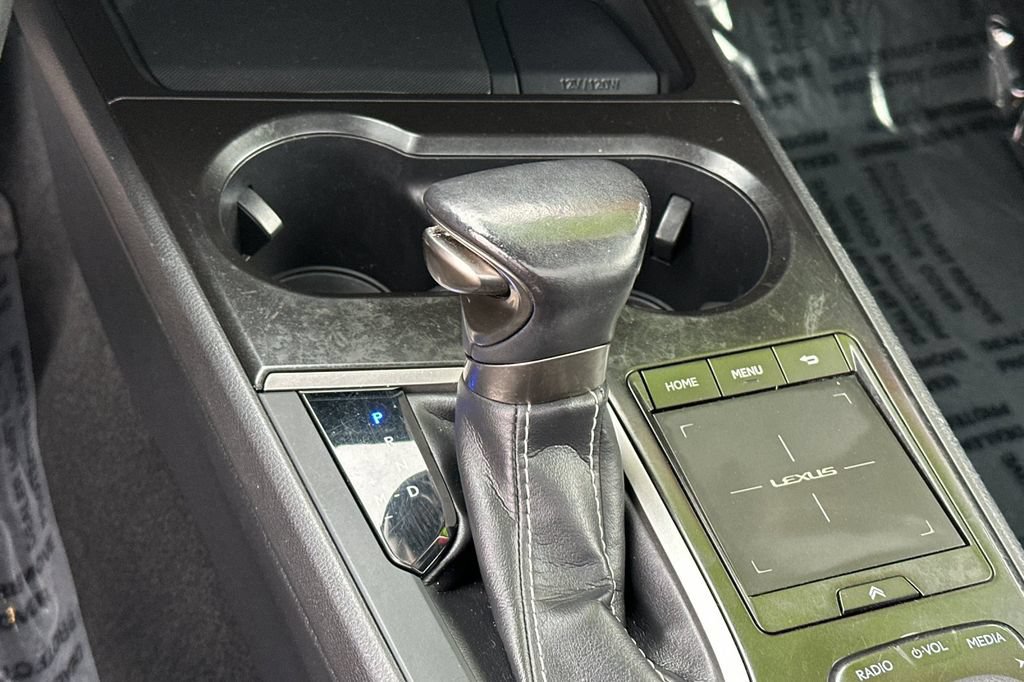 Used 2019 Lexus UX 200 FWD image 21