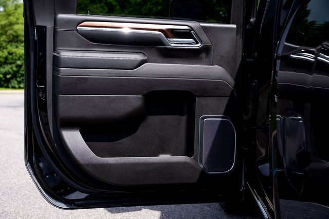 Used 2024 GMC Sierra 3500 Denali w/ Denali Reserve Package image 59