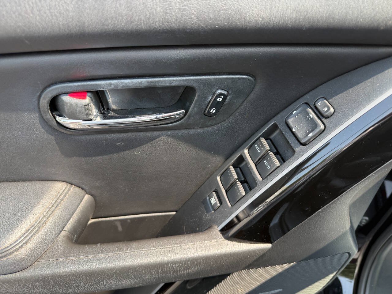 Used 2010 MAZDA CX-9 Touring w/ Moonroof & Bose Audio Pkg AWD/4WD image 17
