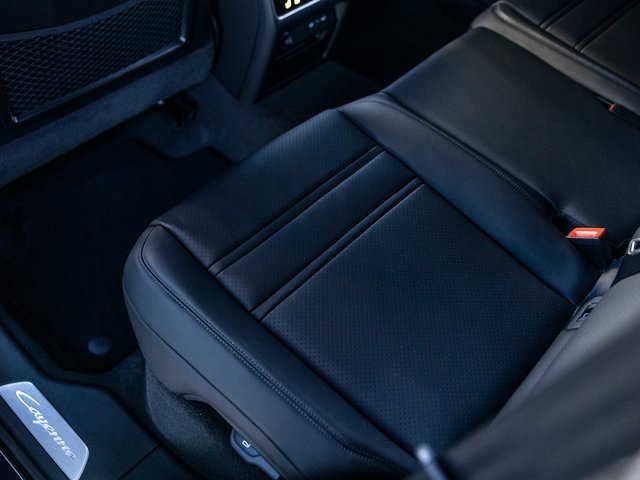 New 2026 Porsche Cayenne E-Hybrid image 30