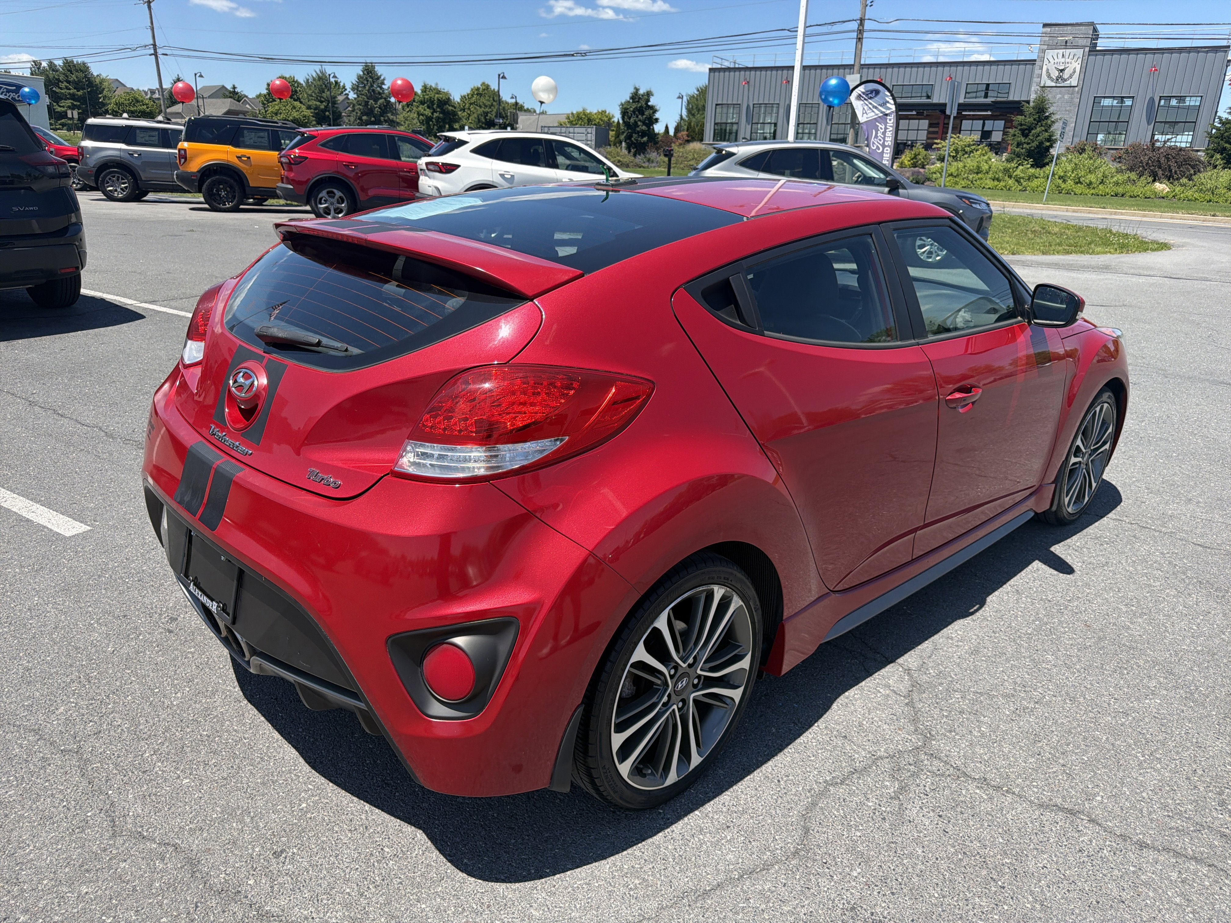 Used 2016 Hyundai Veloster Turbo FWD image 3
