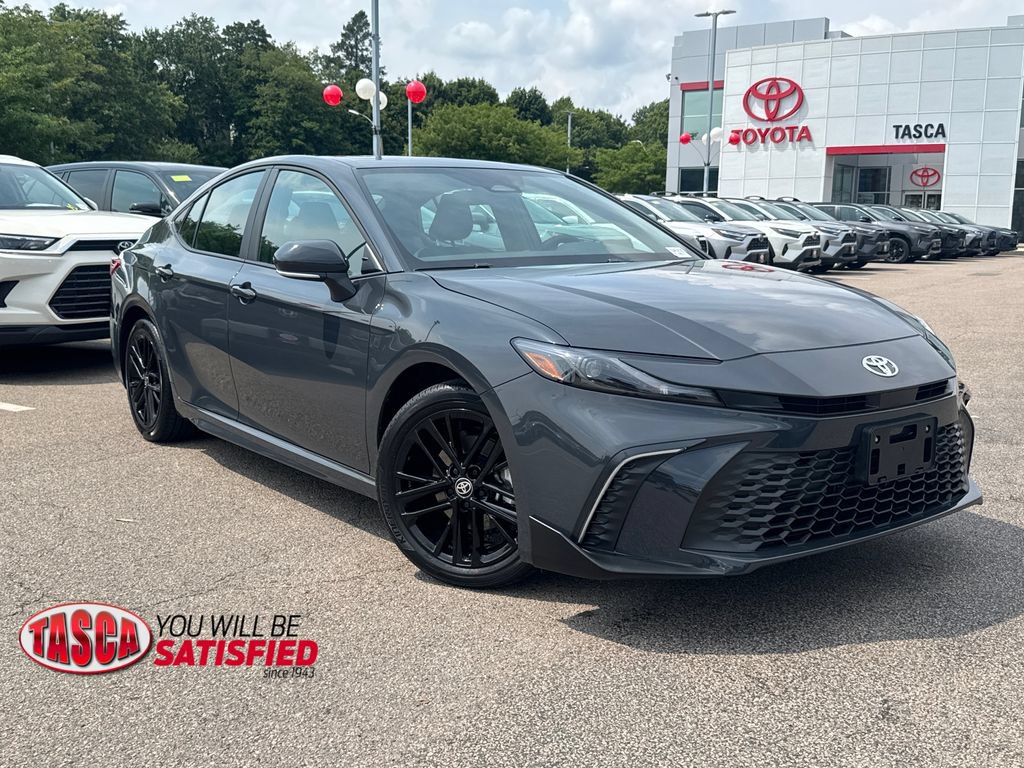 Used 2026 Toyota Camry SE w/ Convenience Package AWD/4WD image 1