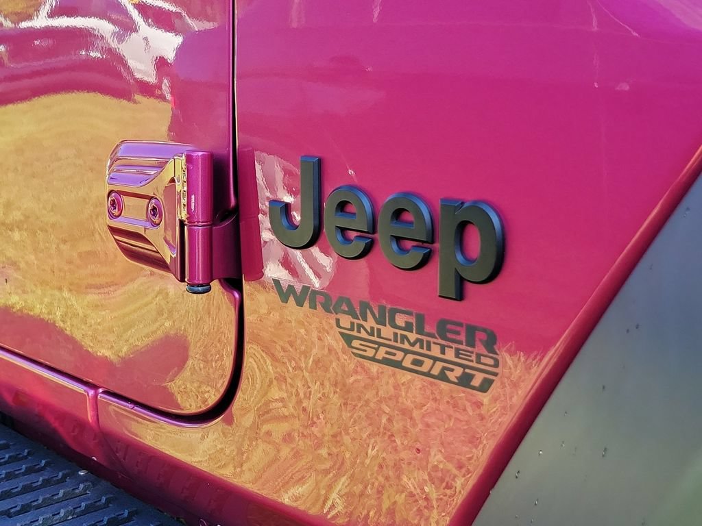 Used 2021 Jeep Wrangler Unlimited Sport AWD/4WD image 11