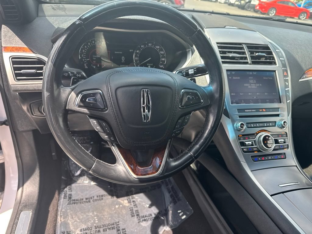 Used 2020 Lincoln MKZ Reserve w/ Luxury Package FWD image 12
