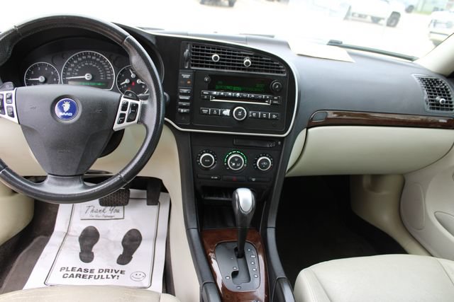 Used 2011 Saab 9-3 Aero AWD/4WD image 23