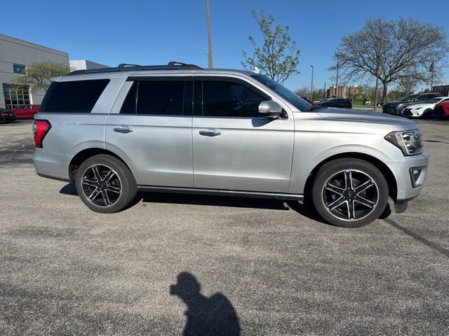 Used 2018 Ford Expedition Limited w/ Equipment Group 302A RWD image 2