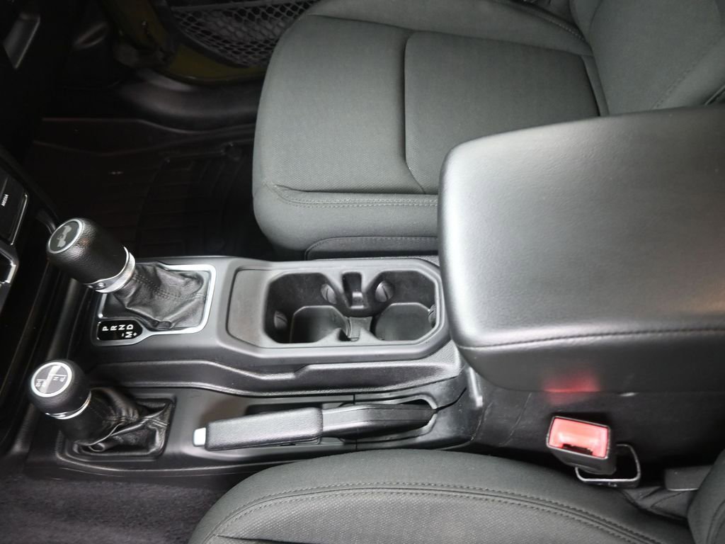 Used 2021 Jeep Wrangler Unlimited Sport image 33