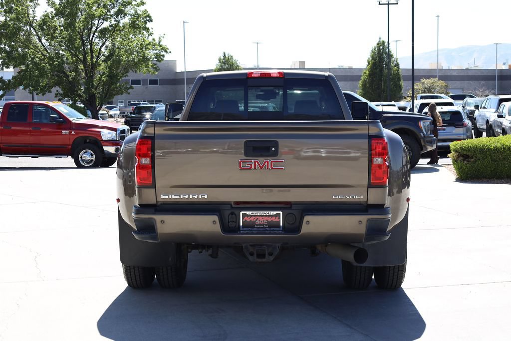 Used 2015 GMC Sierra 3500 Denali w/ Duramax Plus Package AWD/4WD image 5