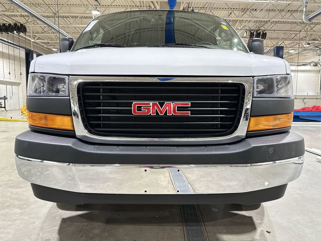 Used 2024 GMC Savana 2500 w/ Driver Convenience Package image 25
