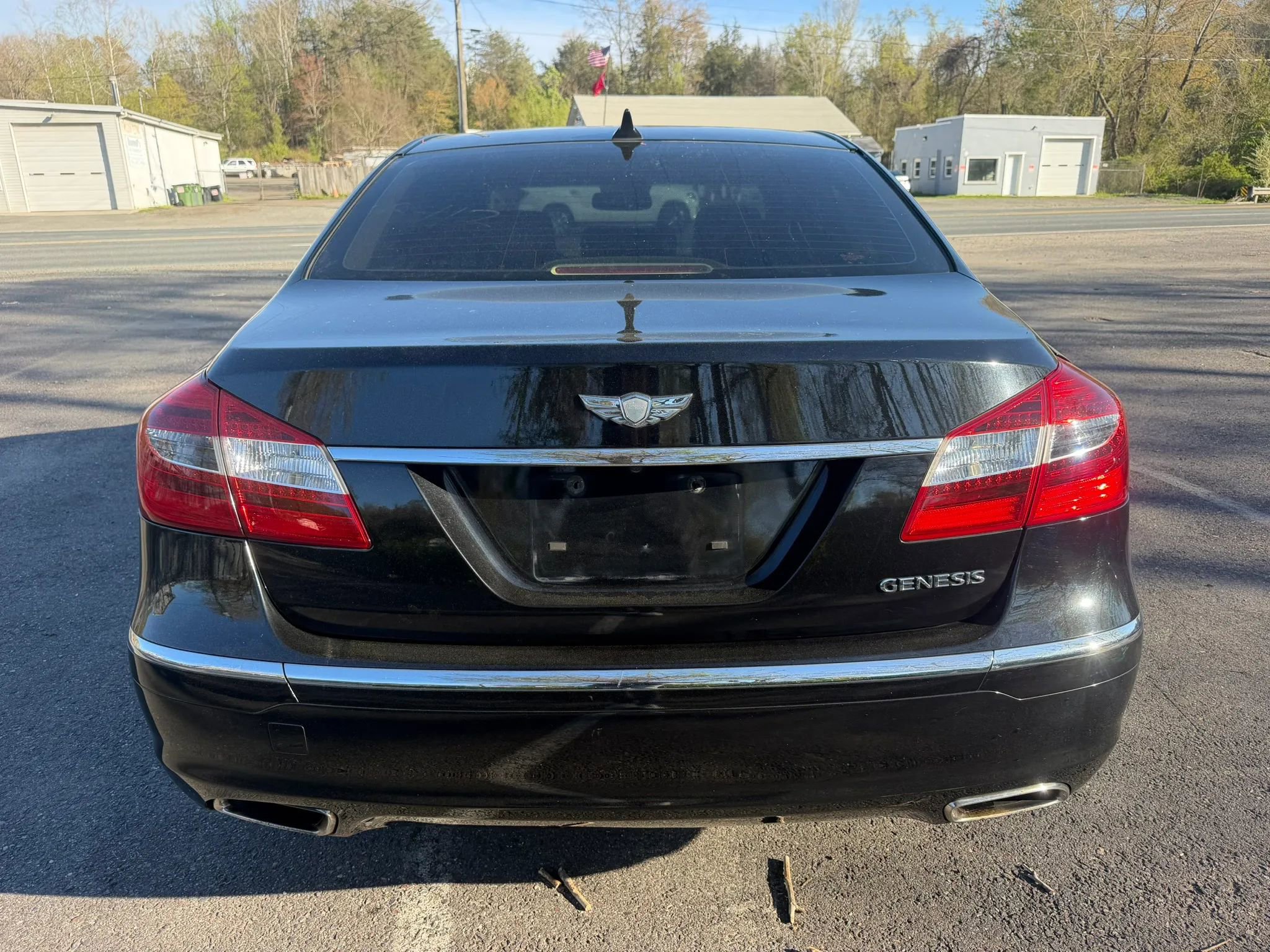 Used 2012 Hyundai Genesis 3.8 w/ Premium Pkg image 9