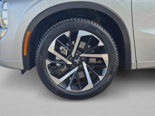 Used 2022 Mitsubishi Outlander SEL image 23