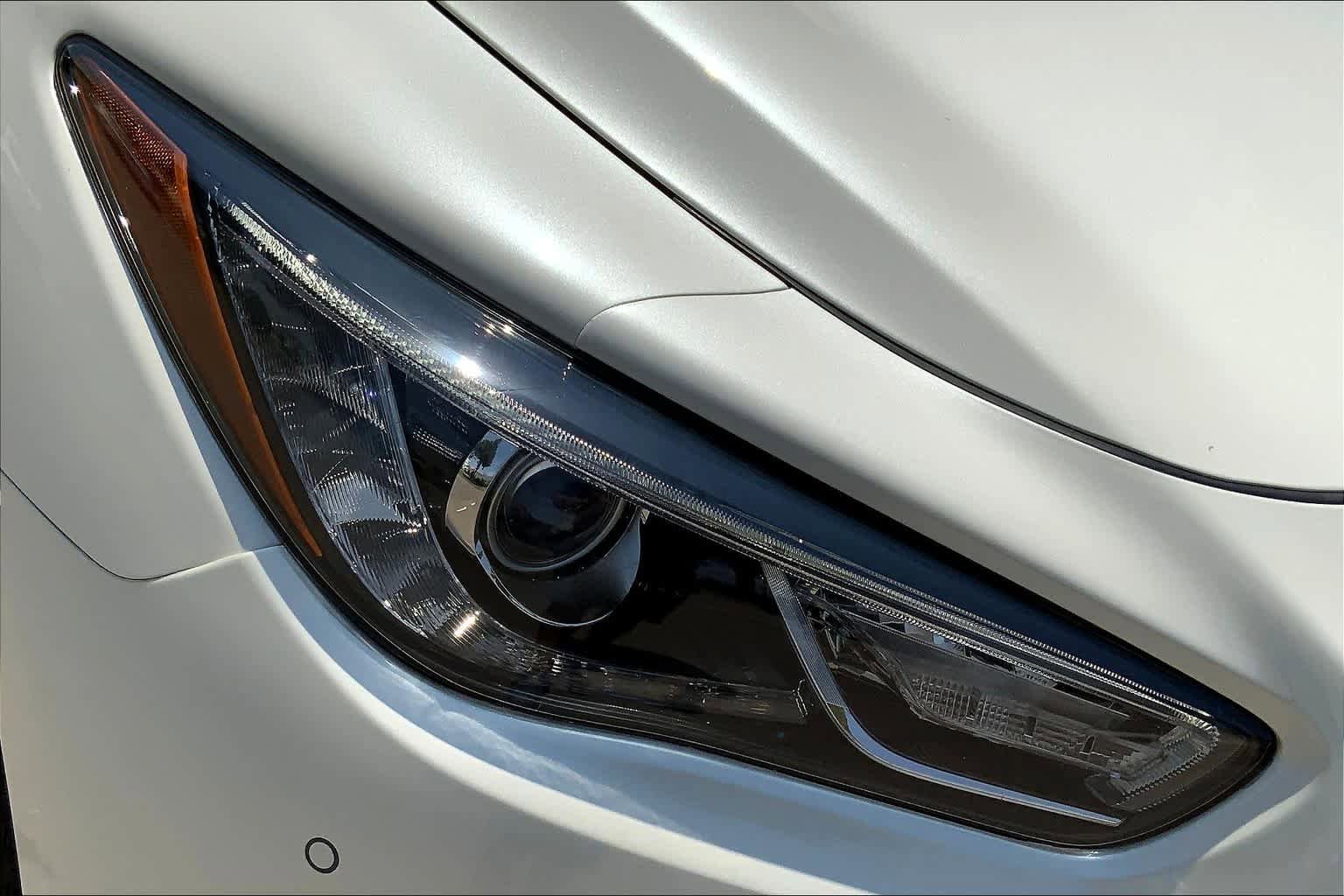 Used 2016 INFINITI QX60 Luxe w/ Deluxe Technology Package AWD/4WD image 28