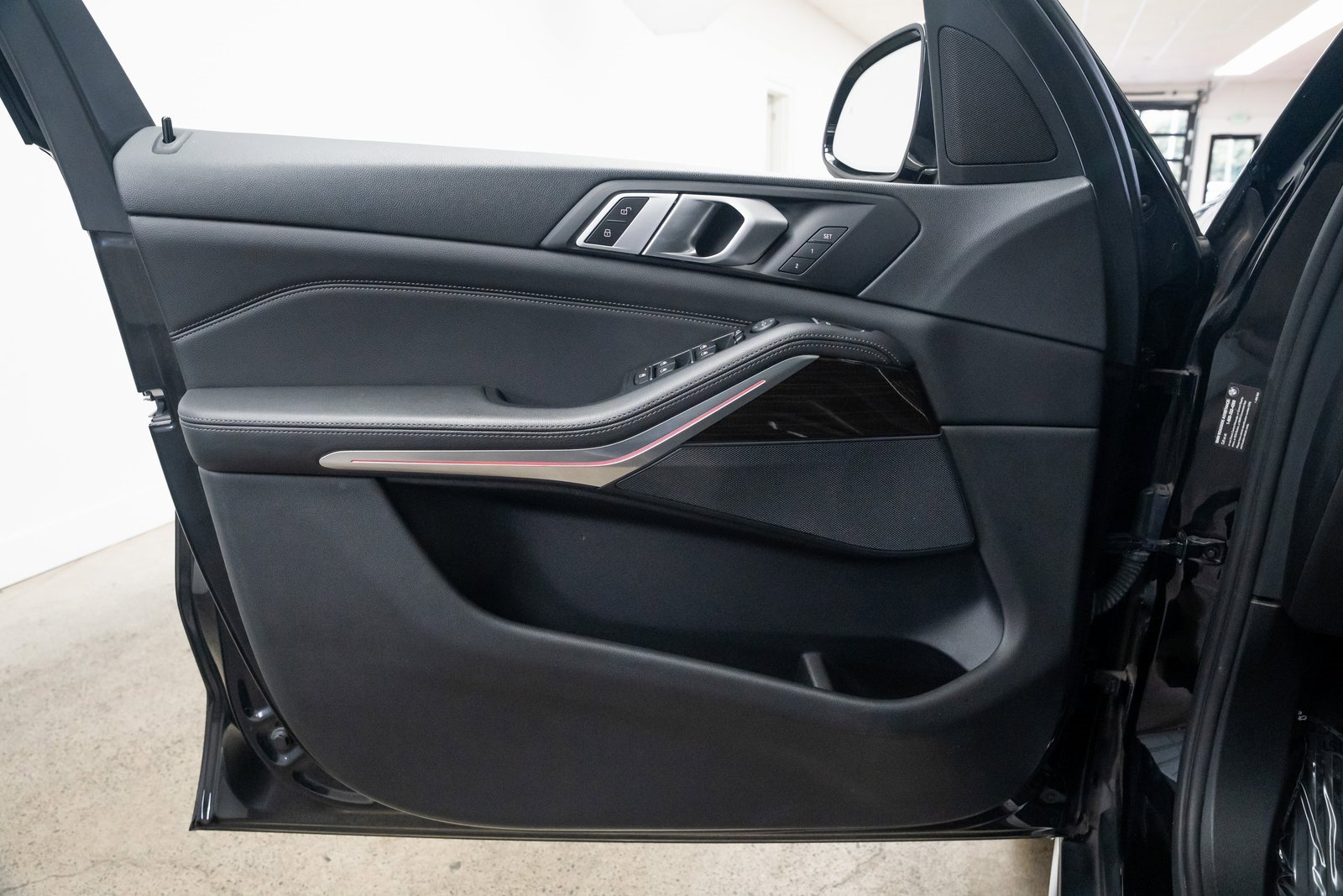 Used 2019 BMW X5 xDrive40i w/ Convenience Package image 17