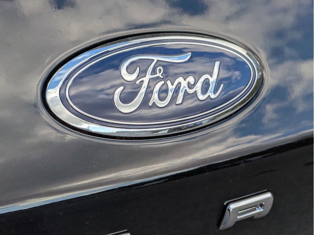 New 2026 Ford Escape ST-Line Select w/ Equipment Group 401A image 9