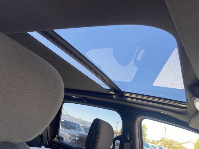 New 2026 RAM 1500 4x4 Crew Cab image 29