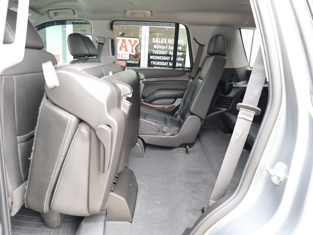 Used 2019 Chevrolet Tahoe LT w/ Luxury Package AWD/4WD image 29