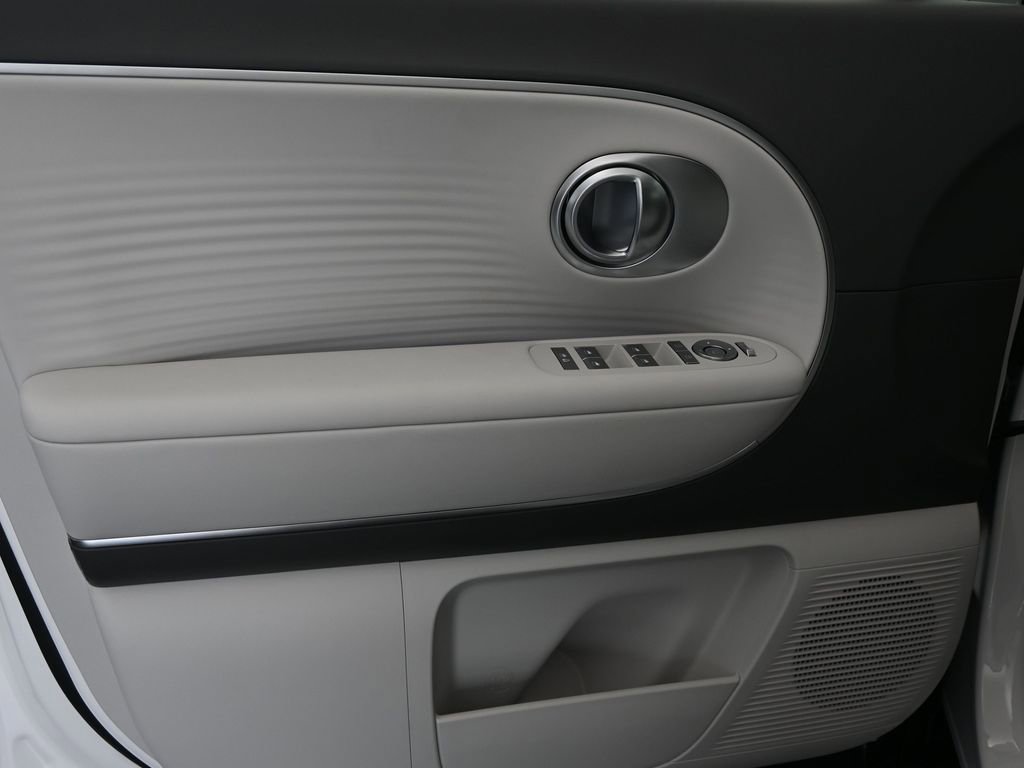 New 2026 Hyundai Ioniq 9 SEL image 26