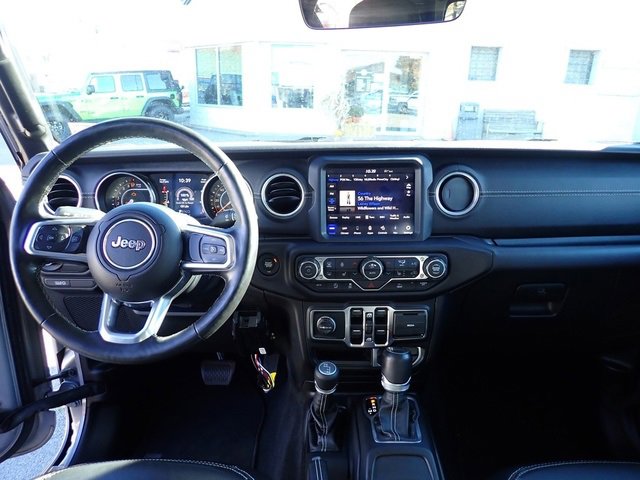 Used 2020 Jeep Gladiator Overland image 18