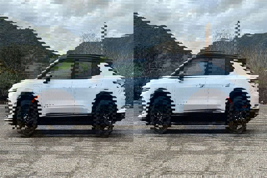 New 2026 Chevrolet Equinox EV RS image 7