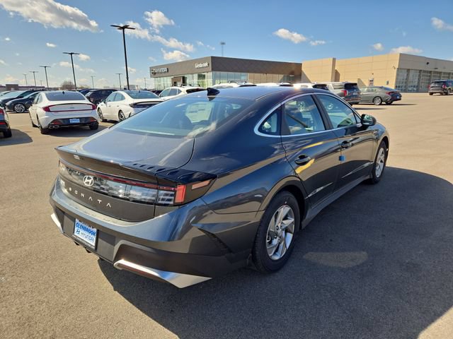 New 2026 Hyundai Sonata SE FWD image 6
