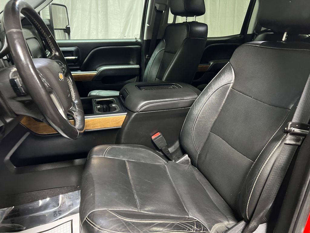 Used 2019 Chevrolet Silverado 2500 LTZ w/ LTZ Plus Package image 26