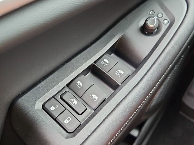 New 2026 Jeep Grand Cherokee Limited w/ Luxury Tech Group II AWD/4WD image 25