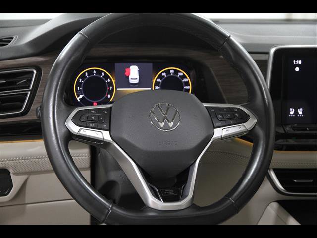 Certified 2024 Volkswagen Atlas SEL Premium R-Line image 7